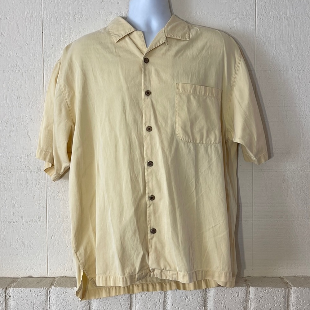 TOMMY BAHAMA SHIRT. YELLOW LARGE.